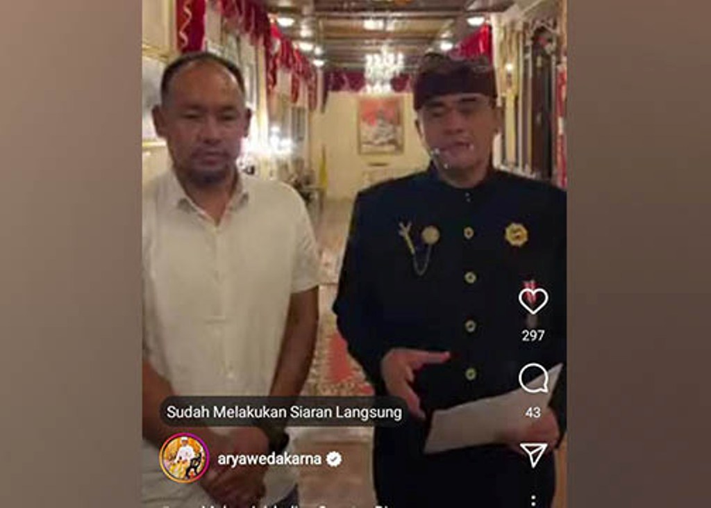 MINTA MAAF: Usai mendapat atensi dari senator RI asal Bali Arya Wedakarna (AWK), Owner Bakso Sapi Afung pusat, Bung Tono menyampaikan klarifikasi dan permohonan maaf.