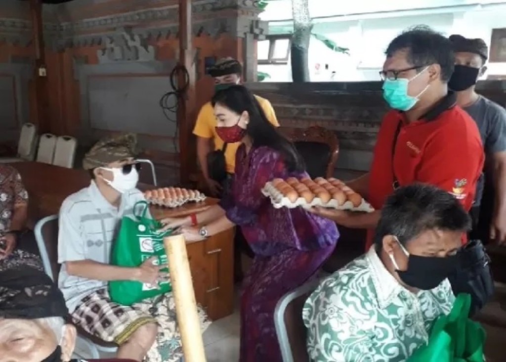 Bansos untuk warga miskin di Gianyar, Bali