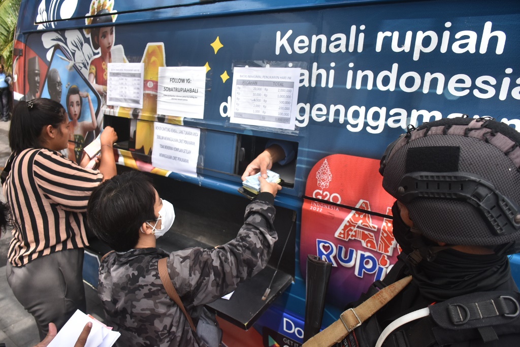 Kebutuhan uang selama periode Galungan - Kuningan diperkirakan meningkat hingga 71 persen