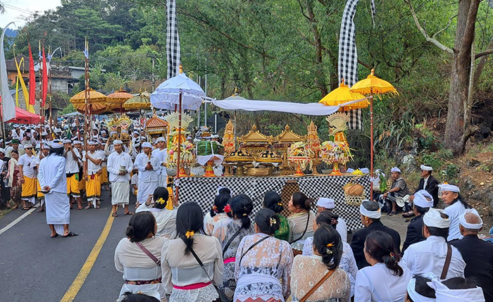 Pujawali Sasih Karo dan Ngusaba Dimel Batur