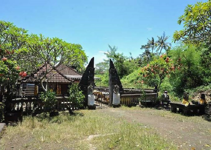 Pura Tirta Selukat. (sumber : Pesona Blahbatuh)
