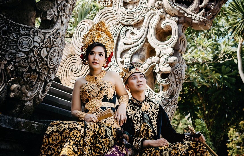 Kostum Pernikahan Adat Bali