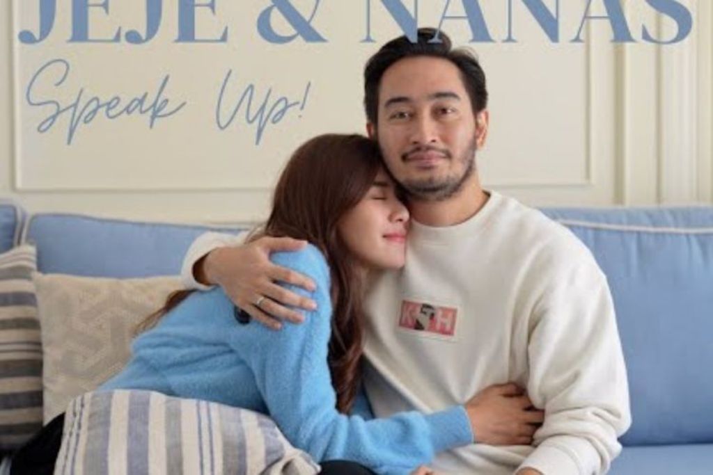PELUK: Jeje peluk Syahnaz usai tahu kabar perselingkuhan istrinya. Jeje bukan marah, tetapi tanya kesalahannya.