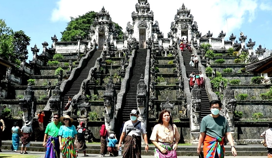RAMAI: Kunjungan wisatawan ke Pura Lempuyang, Kabupaten Karangasem, Bali.
