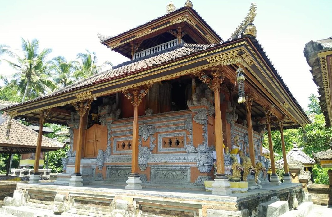 Pura Langgar di Desa Bunutin, Kecamatan Bangli, Kabupaten Bangli, Bali.