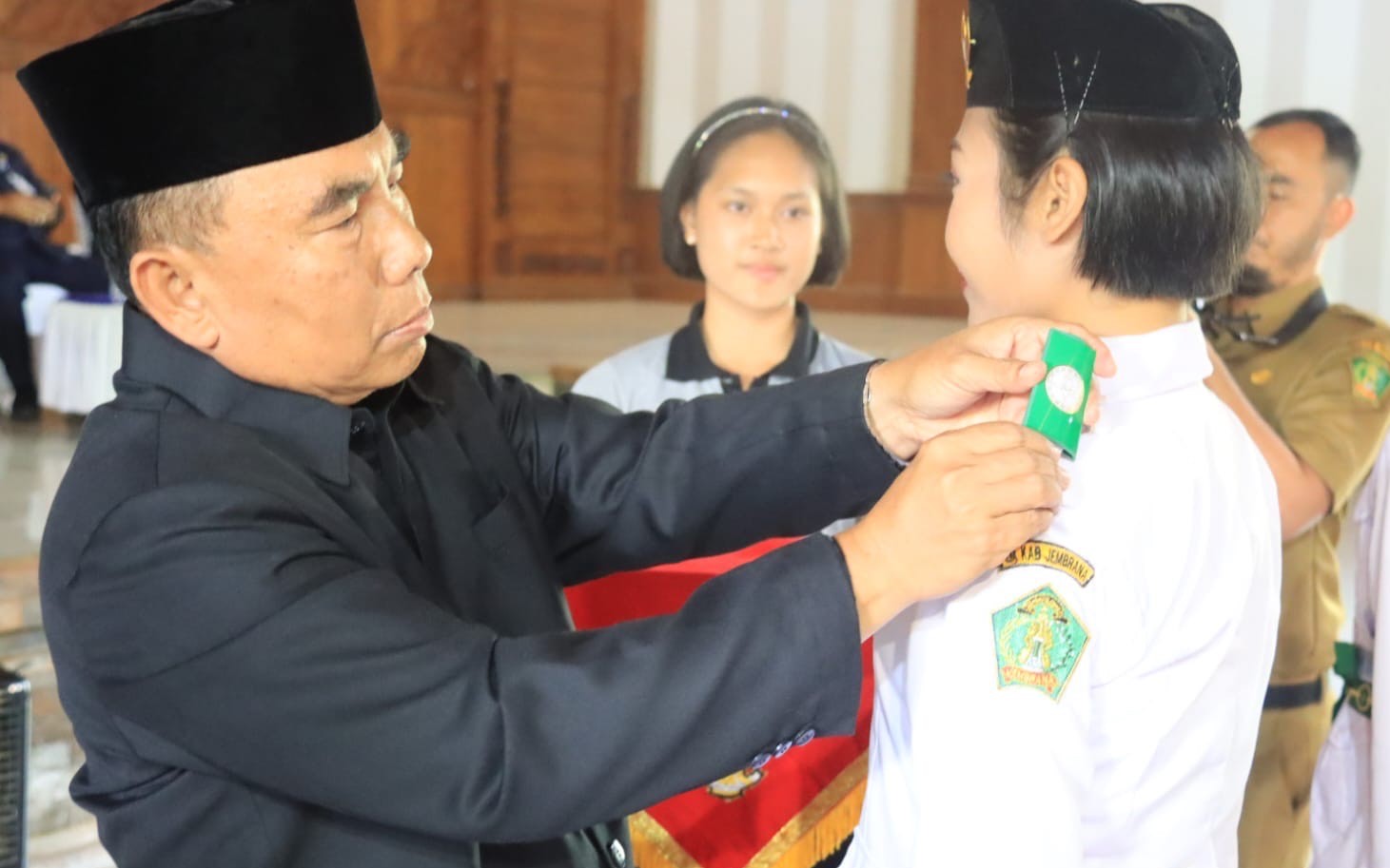 Pengukuhan Paskibra Jembrana oleh Bupati Jembrana I Nengah Tamba di Gedung Auditorium Kabupaten Jembrana, Senin 14 Agustus 2023.