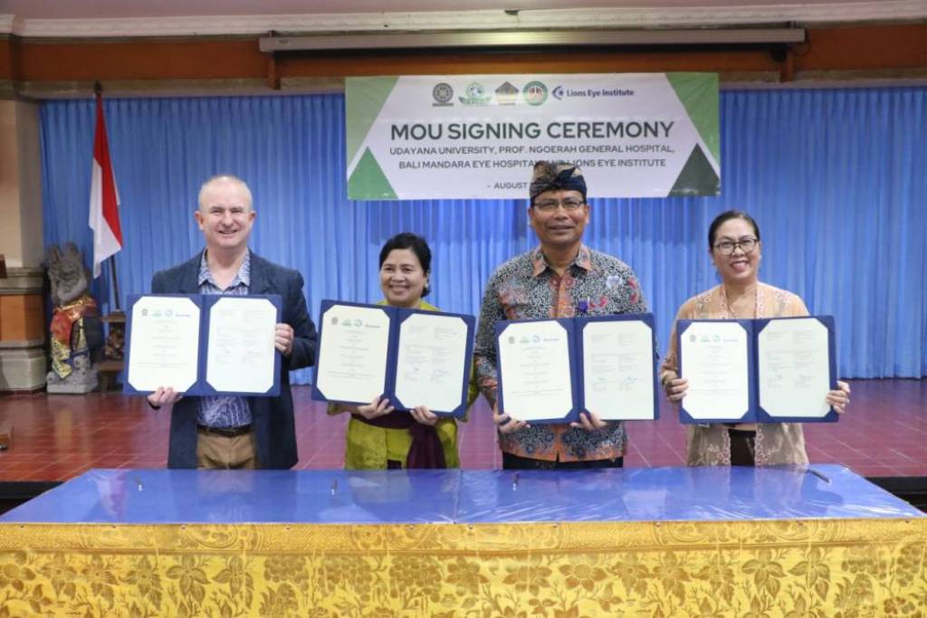 MOU: Penandatanganan MoU Unud, RSUP Prof. Ngoerah, RS Mata Bali Mandara, dan Lions Eye Institute, Australia.