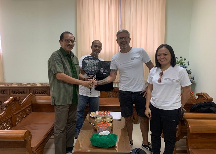 EKSIS : Olahraga Padel kini makin berkembang pesat di dunia, maupun Indonesia. Sebelumnya Bali Padel Academy telah beraduensi dengan KONI Bali terkait eksistensi olahraga ini di Bali.