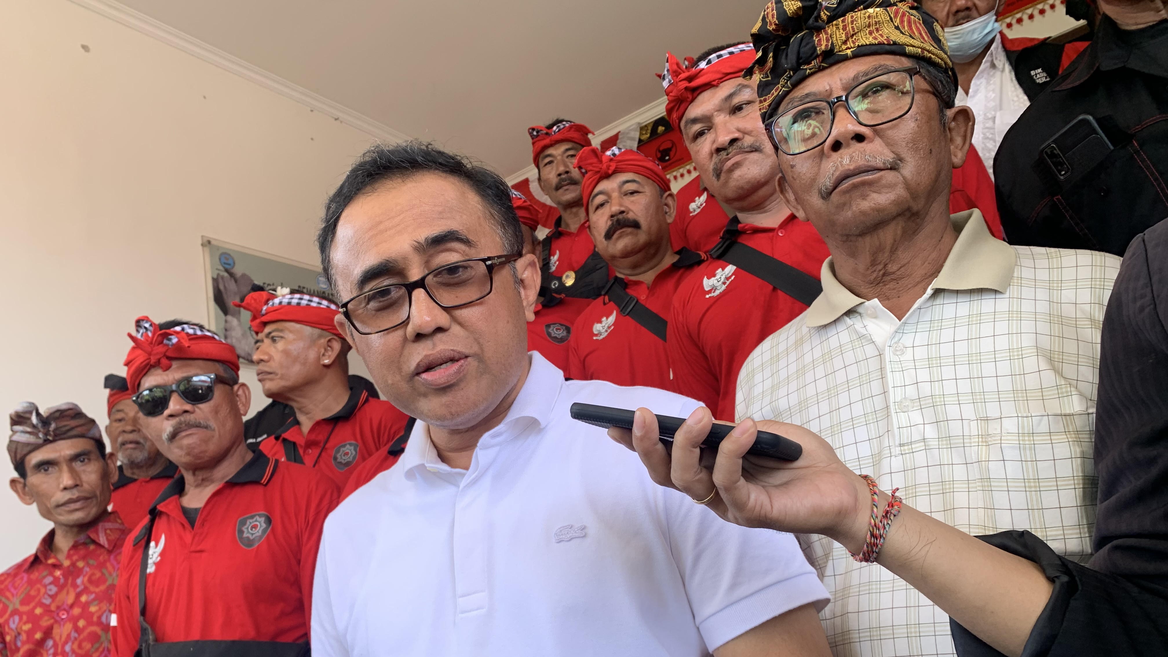 Sekretaris DPD PDIP Bali, IGN Jayanegara menerima perwakilan loyalis I Nyoman Mulyadi, Rabu (16/8).