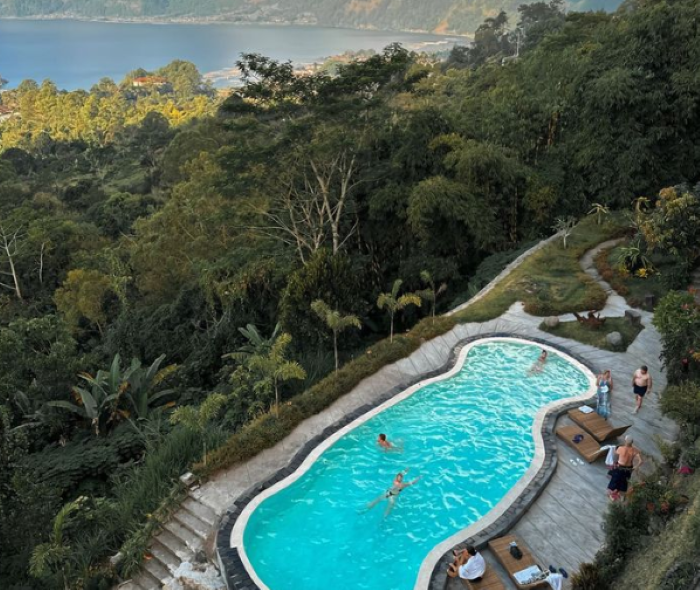 Caldera Hotel and Restaurant
