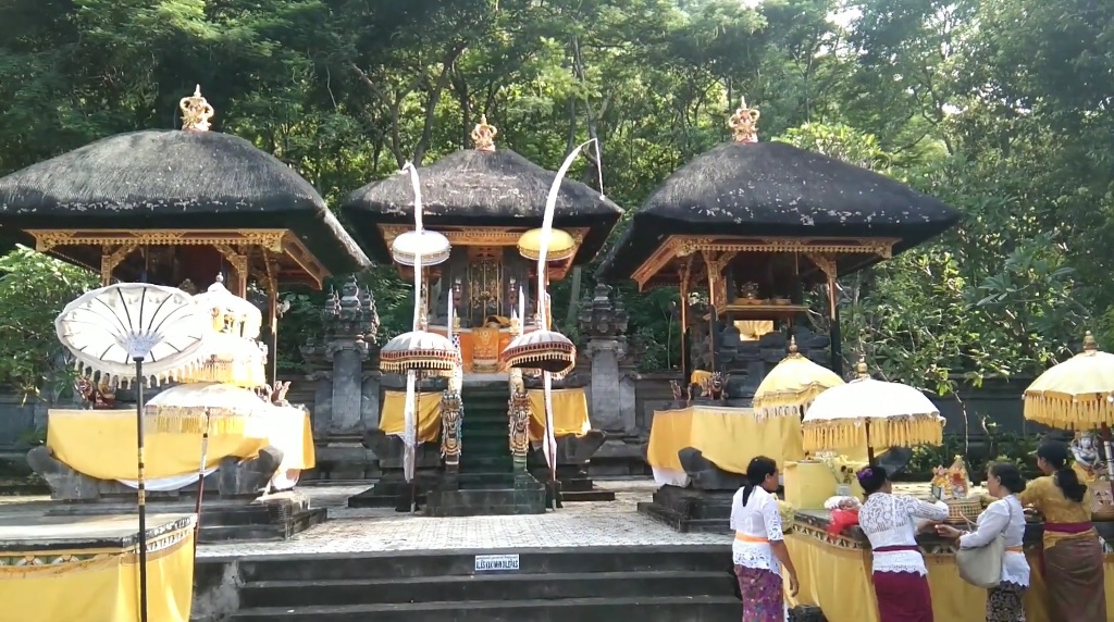 Pura Kerta Kawat Desa Banyupoh, Kecamatan Gerokgak, Buleleng