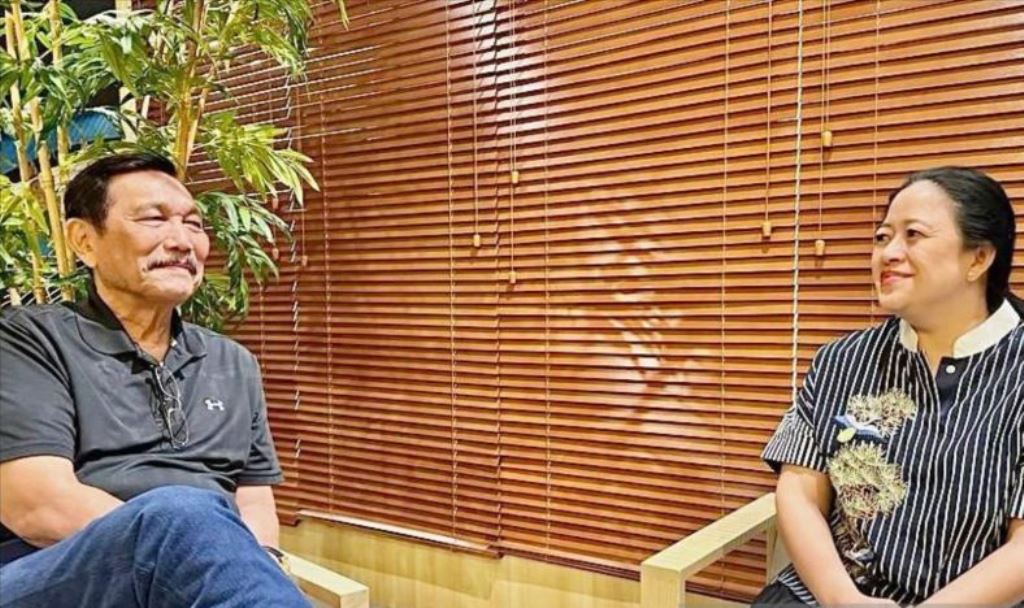 Ketua Dewan Penasihat Partai Golkar Luhut Binsar Pandjaitan dan Ketua DPP PDIP Puan Maharani melakukan pertemuan di hari libur.
