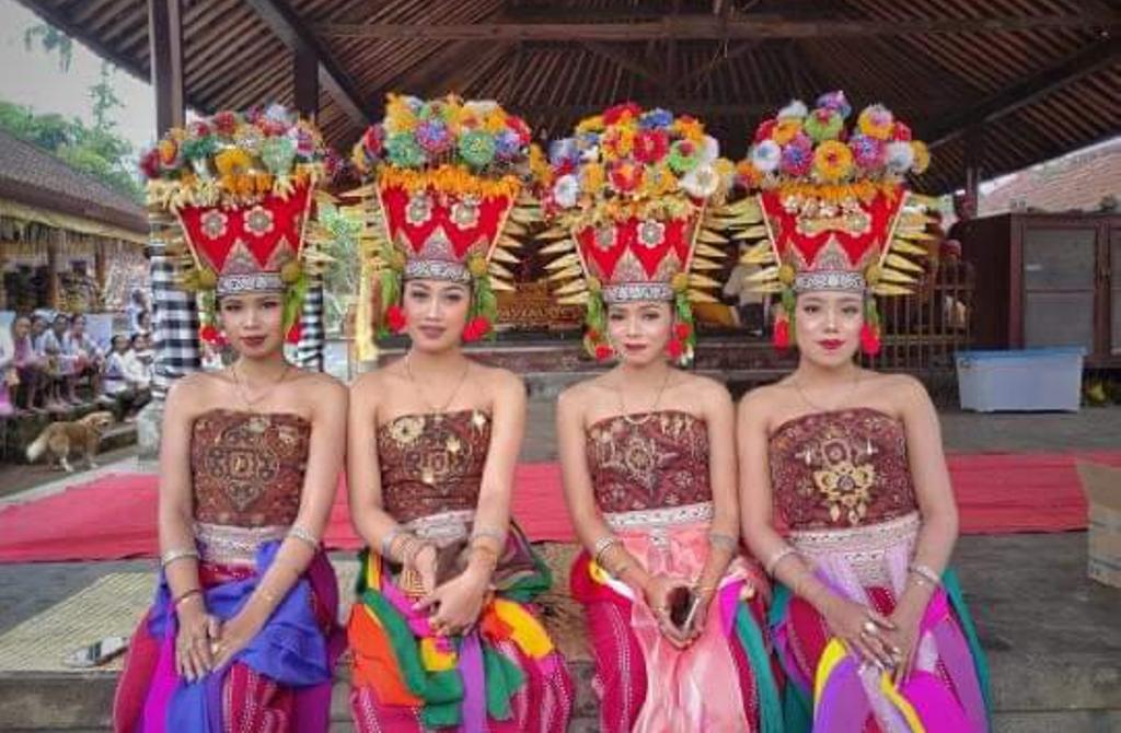 Tari Rejang Gede Banjar Adat Tihingan, Kecamatan Bebandem, Karangasem Bali diajukan menjadi WBTB.