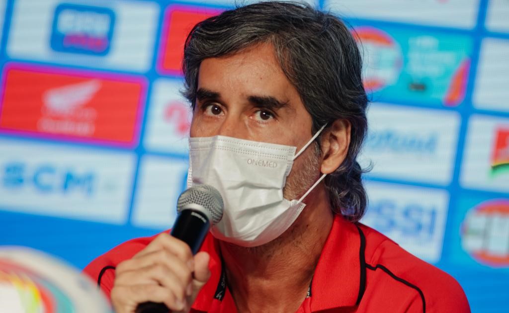 Pelatih Bali United Stefano