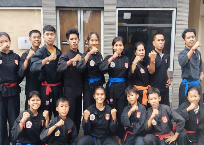Sebanyak 673 orang untuk atlet putra dan 485 orang atlet putri dari 9 Kabupaten/Kota se-Bali termasuk luar pulau Bali, mengikuti Kejuaraan Silat Bakti Negara (BN).