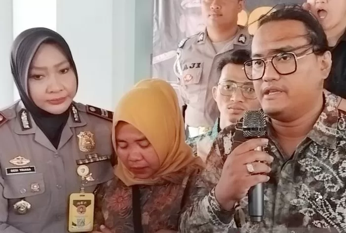 Ibu bayi tertukar di Bogor, Jawa Barat akan menempuh upaya hukum meski hasil tes DNA telah resmi diumumkan.