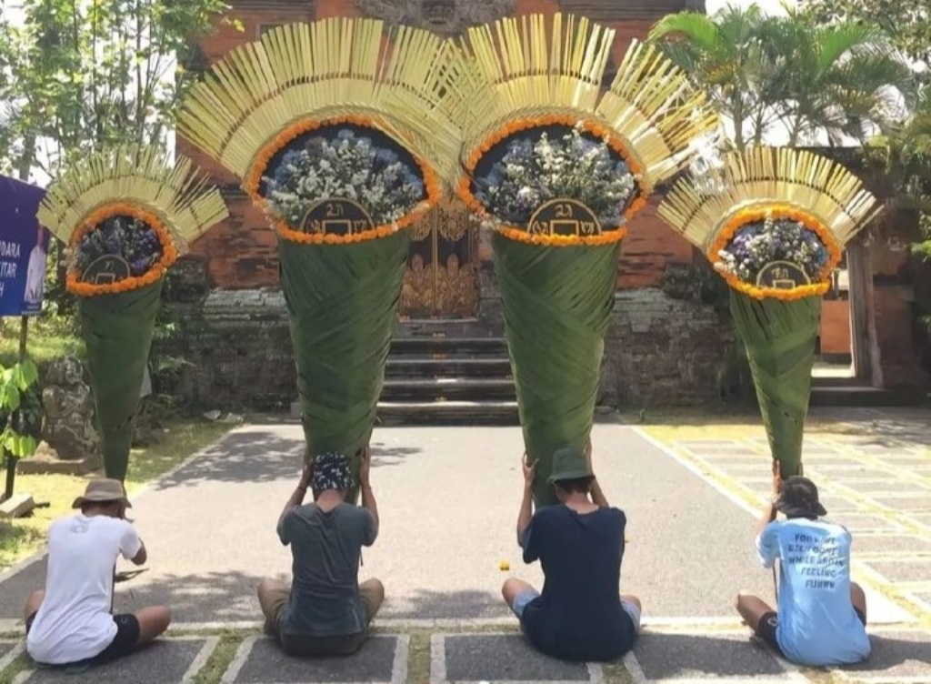 Dekorasi Kwangen Nak Jaba viral pada pengguna media sosial di Bali