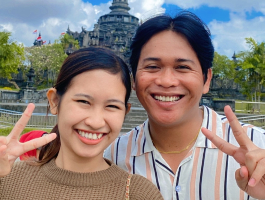 KISAH: Kreator konten dari  Bali Karis & Natalia ungkap kisah sedih yang dialami sehingga memutuskan menekuni profesi ini.