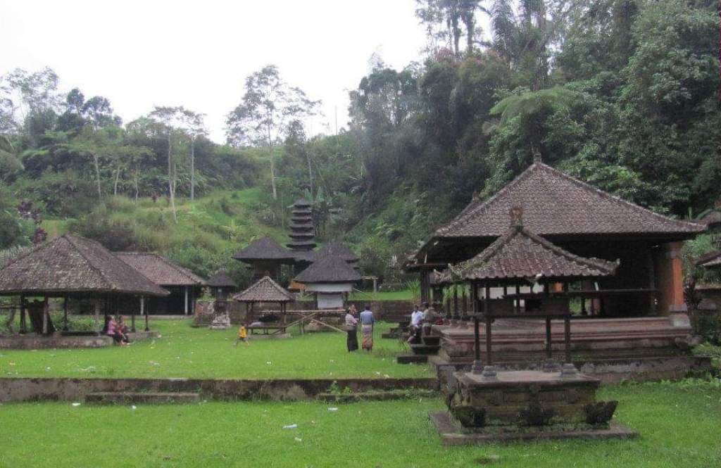 BALI KUNA : Pura Penataran Agung Desa Adat Bukian, Desa Pelaga, Badung, salah satu tempat suci peninggalan zaman Bali kuna.