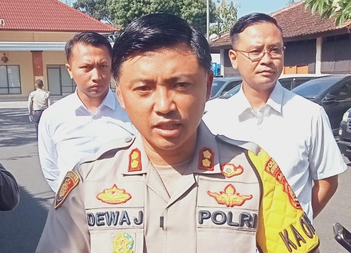 DICATUT: Nama dan Foto Kapolres Jembrana AKBP I Dewa Gde Juliana dicatut oknum tak bertanggung jawab.