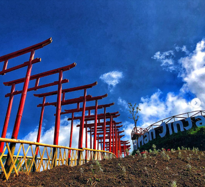 TAMAN JINJA: Taman mirip seperti di Jepang. Konsep dan desainnya tidak jauh beda. Lokasinya ada di Banjar Angsoka, Desa Besakih, Karangasem.