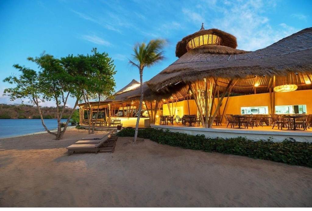 Menjangan Dynasty Resort