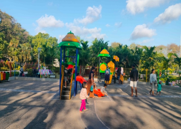 DITATA : Penataan taman bermain anak di Lapangan Puputan Badung Denpasar rampung pada bulan November 2023 mendatang.