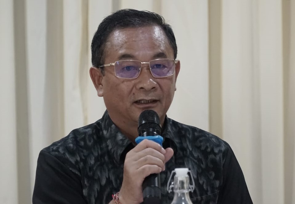 Bupati Karangasem I Gede Dana bicara soal tebing longsor yang mengakibatkan tiga orang meninggal dunia.