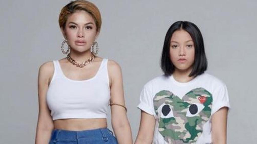 IKHLAS: Nikita Mirzani mengaku mengiklaskan sang putri Lolly karena tak kunjung berdamai.