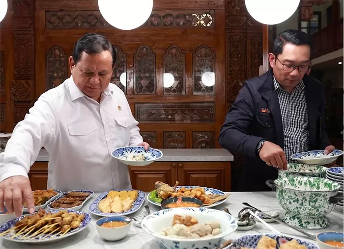 Prabowo Subianto dan Ridwan Kamil makan malam bersama di Jakarta
