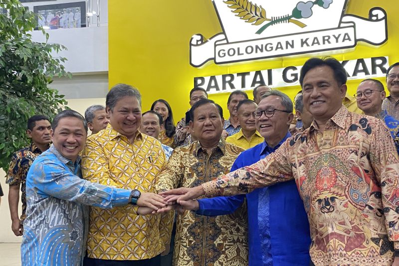 Para ketua umum (ketum) partai politik (parpol) yang tergabung dalam Koalisi Indonesia Maju (KIM) saat konferensi pers usai pertemuan di Kantor DPP Partai Golkar, Jakarta, Kamis (14/9/2023) malam.