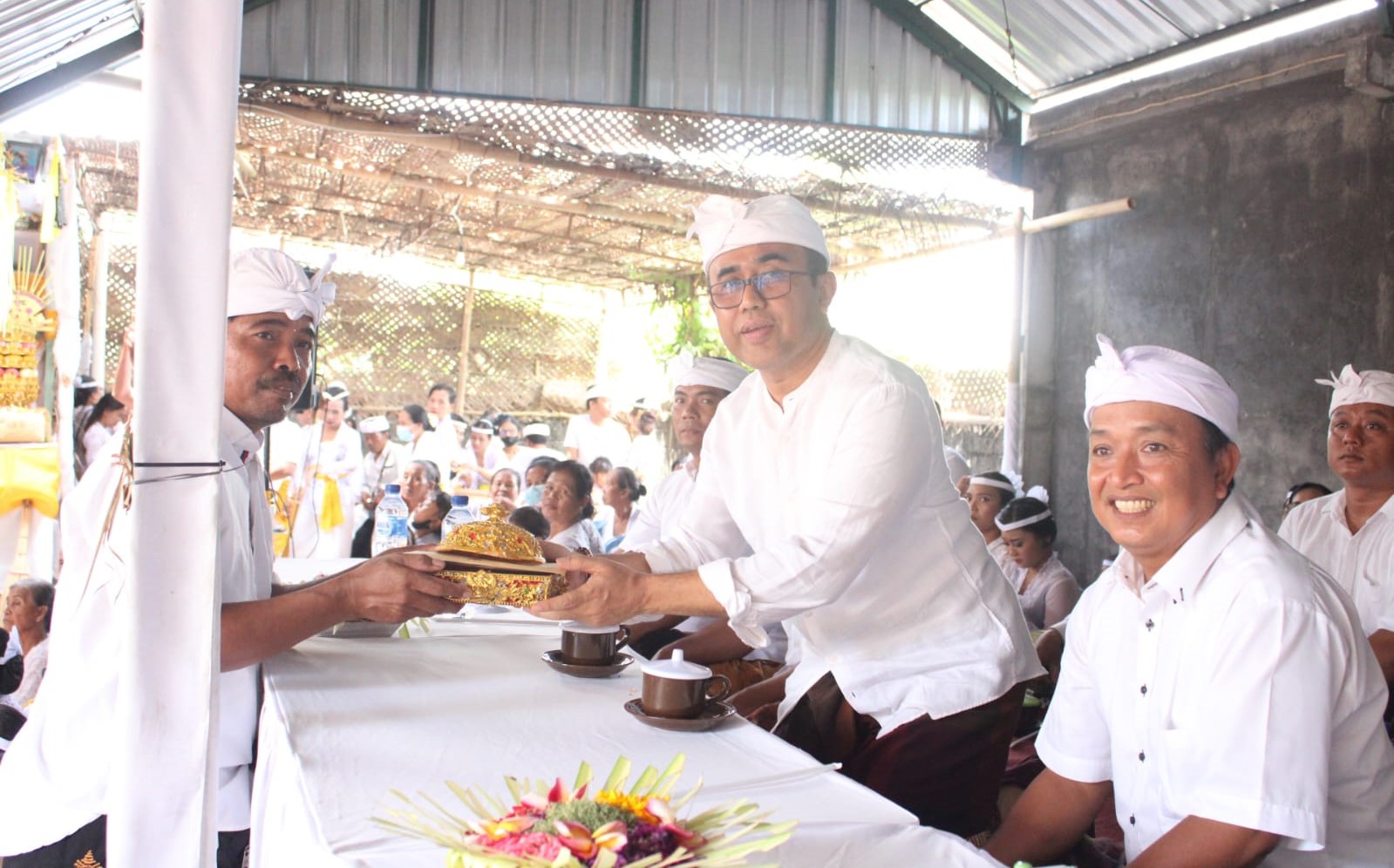 Wali Kota Denpasar I Gusti Ngurah Jaya Negara menghadiri puncak upacara Pitra Yadnya lan Atma Wedana yang dilaksanakan di Bale Peyadnyan Desa Adat Bekul, Kota Denpasar pada Selasa 19 September 2023.