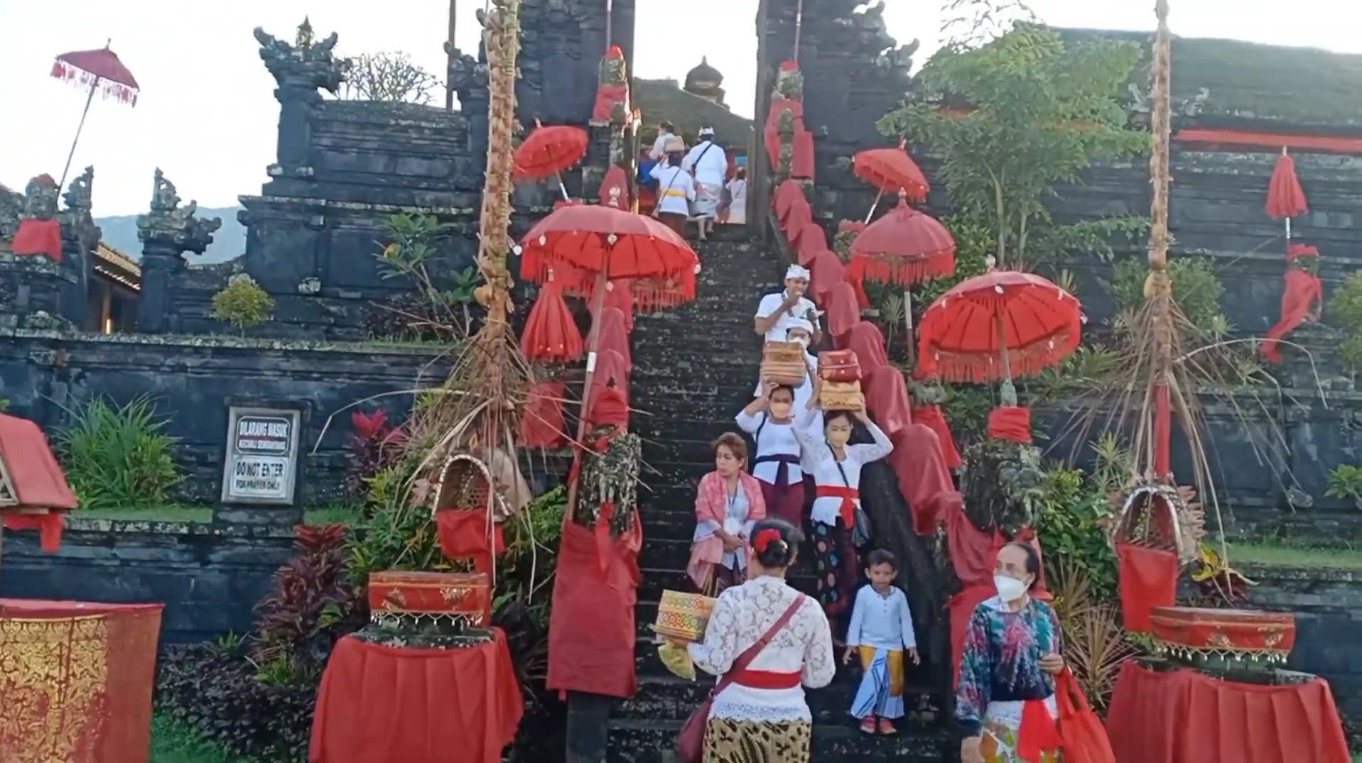 SELATAN: Pura Kiduling Kreteg merupakan bagian dari Pura Luhuring Ambal-Ambal yang berada di arah selatan Pura Penataran Agung Besakih.