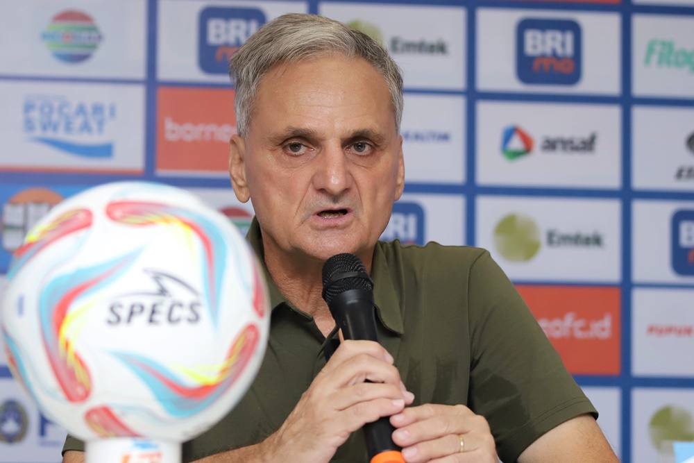 Pelatih PSS Sleman Marian Mihail membuat pernyataan mengejutkan menjelang timnya duel lawan Madura United.