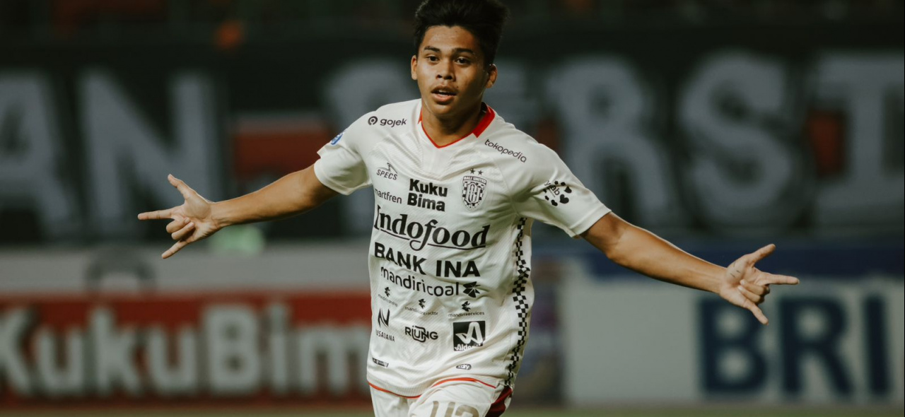 RAHMAT ARJUNA: Selebrasi Rahmat Arjuna Reski ketika menjebol gawang Persija Jakarta di pekan ke-13 Liga 1 lalu. Dia berharap bisa masuk skuad timnas.