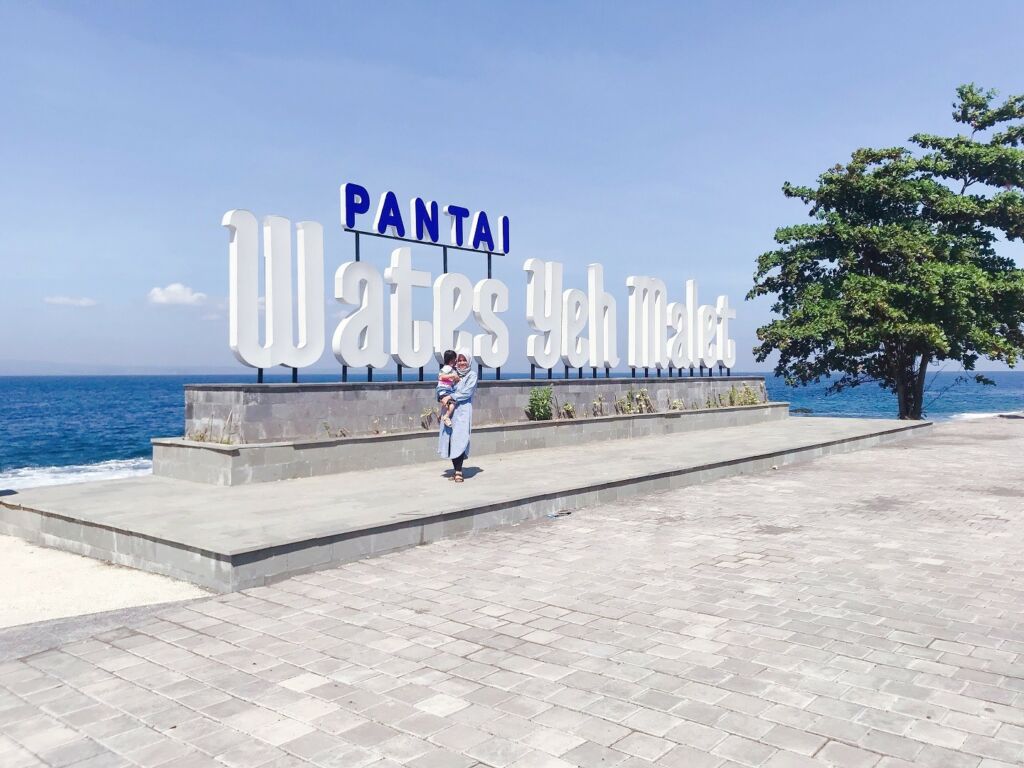 PANTAI WATES: Pantai Wates Karangasem berlokasi pinggir jalan raya perbatasan antara Kabupaten Karangasem dan Kabupaten Klungkung.