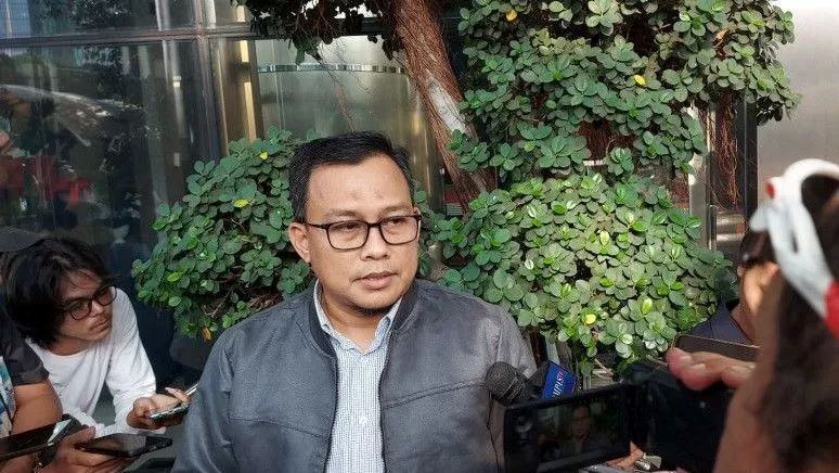 Ali Fikri membeber dugaan adanya pihak-pihak yang sengaja merusak barang bukti kasus dugaan korupsi di Kementan.
