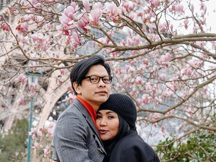 pasangan musisi Dewi Gita dan Armand Maulana