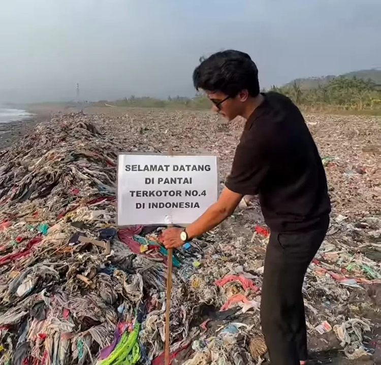 Pandawara Group lakukan aksi bersih-bersih pantai