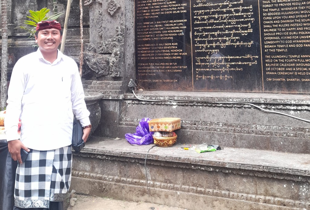 PENYULUH : Made Danu Tirta sebut, Sloka 2 kitab Sarasamuscaya menguak sebuah rahasia pengetahuan epic Mahabarata.