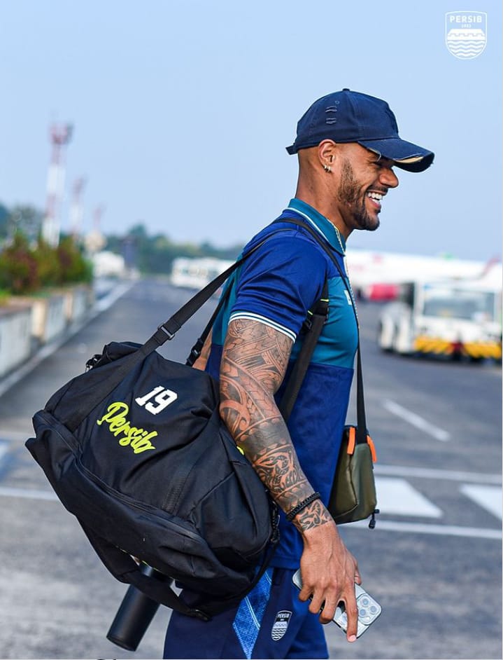 Striker Persib Bandung, David da Silva kembali ke Surabaya untuk menghadapi Persebaya Surabaya.