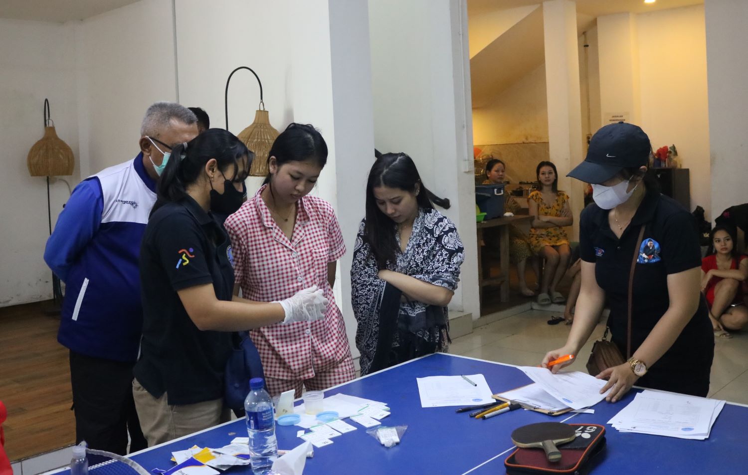 BNNK Badung memeriksa para penghuni pemukiman yang ada di Legian, Kecamatan Kuta, Badung, untuk mendeteksi dini penyalahgunaan narkoba, Sabtu 7 Oktober 2023.