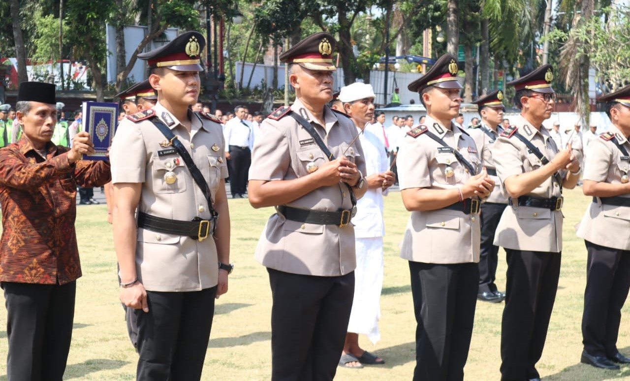 Polres Gianyar melaksanakan sertijab enam kasat dan dua kapolsek, Sabtu 7 Oktober 2023.
