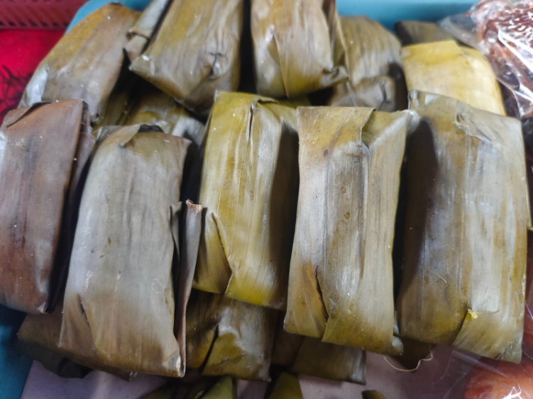 Sumping Waluh, salah satu jajanan tradisional Bali yang sering dibuat oleh para ibu rumah tangga