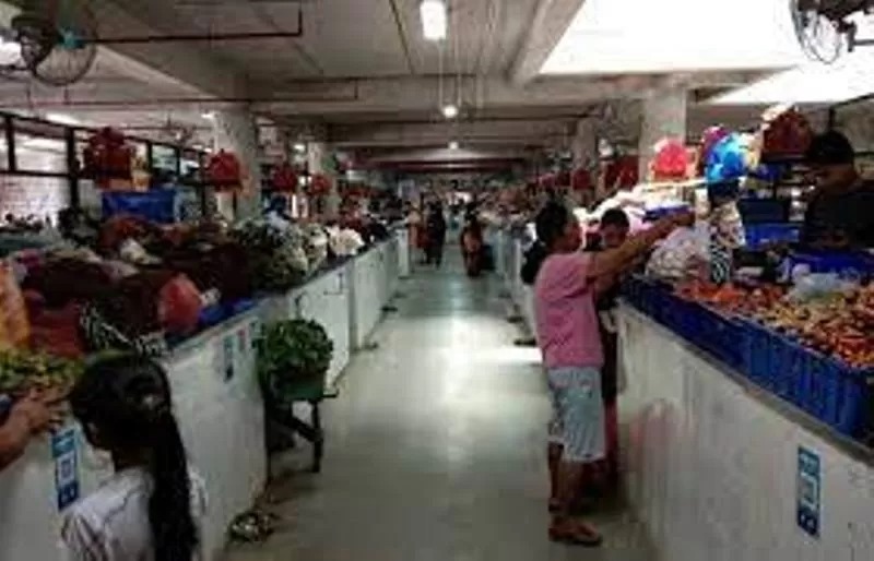 BAHAN POKOK: Update harga bahan pokok hingga bumbu dapur di Pasar Badung.