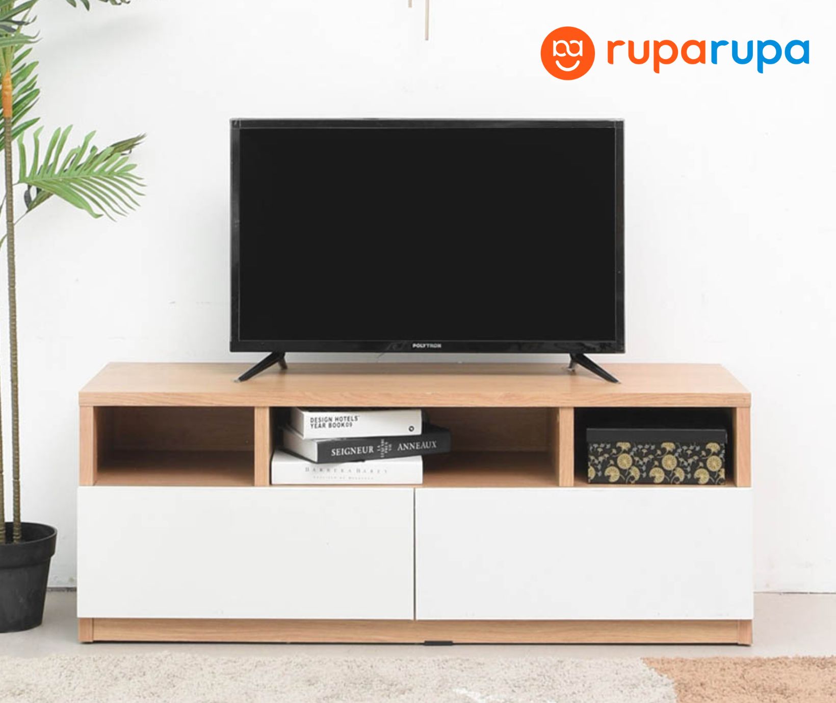 LAYAR: Salah satu perbedaan utama antara TV LED 4K dan 8K adalah resolusi layarnya. TV LED 4K memiliki resolusi 3840x2160 piksel, sedangkan TV LED 8K memiliki resolusi yang jauh lebih tinggi, yaitu 76