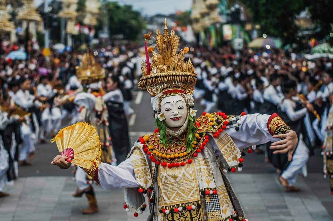 SYARAT: Ada syarat khusus untuk memilih penari telek di Desa Jumpai, Klungkung.