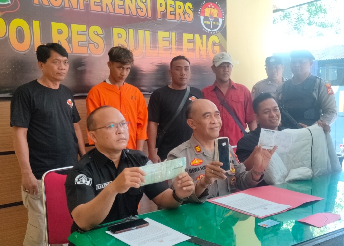 JAMBRET : Ketut Pujiarta, tersangka jambret hp yang dihadirkan saat rilis di Polres Buleleng
