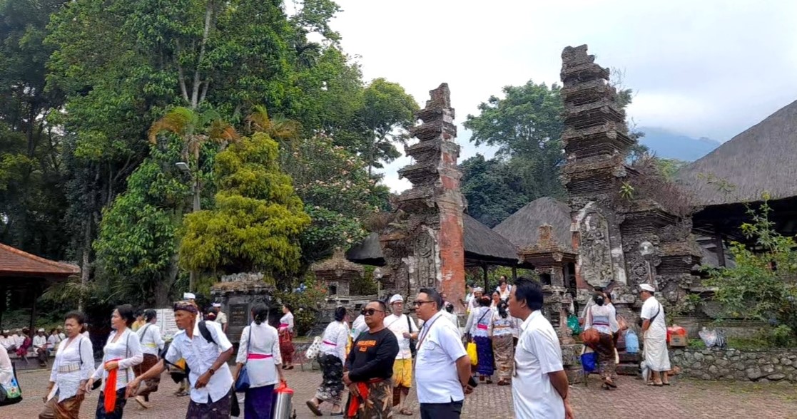 Kementerian Agama Kabupaten Tabanan melakukan koordinasi dengan Camat Penebel dan  pangempon Pura Batukau terkait Pura Ramah Anak.