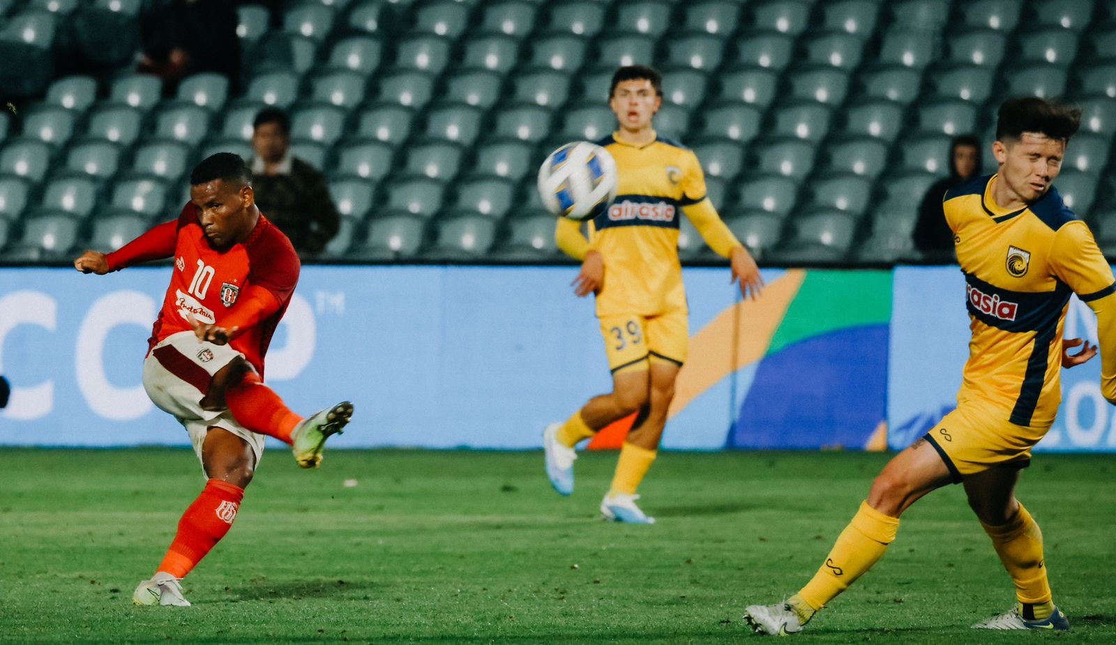 Bali United kalah menyakitkan oleh Central Coast Mariners dengan skor 3-6 di Stadion Central Coast, Kamis 26 Oktober 2023.